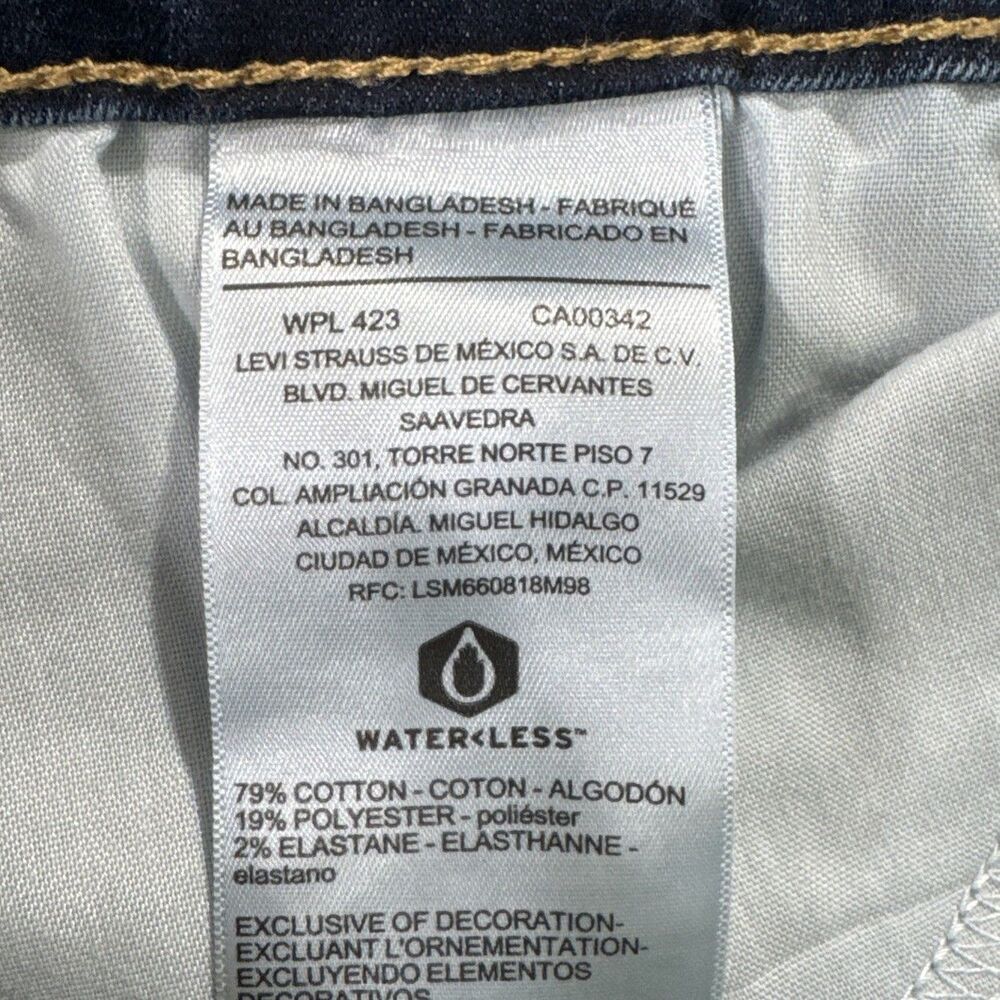 DENIZEN Mid Rise Bermuda Shorts 12 (W31 Inseam 8.5) Blue Cuffed Stretch Womens - Picture 6 of 9